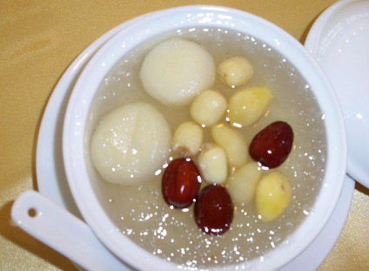 tẩm bổ, bồi bổ, yến sào, nhung hươu, sữa ong chúa, cao ngựa, còi cọc, chậm lớn, suy dinh dưỡng