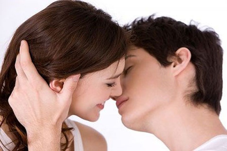 Những bệnh lây nhiễm nguy hiểm vì hôn