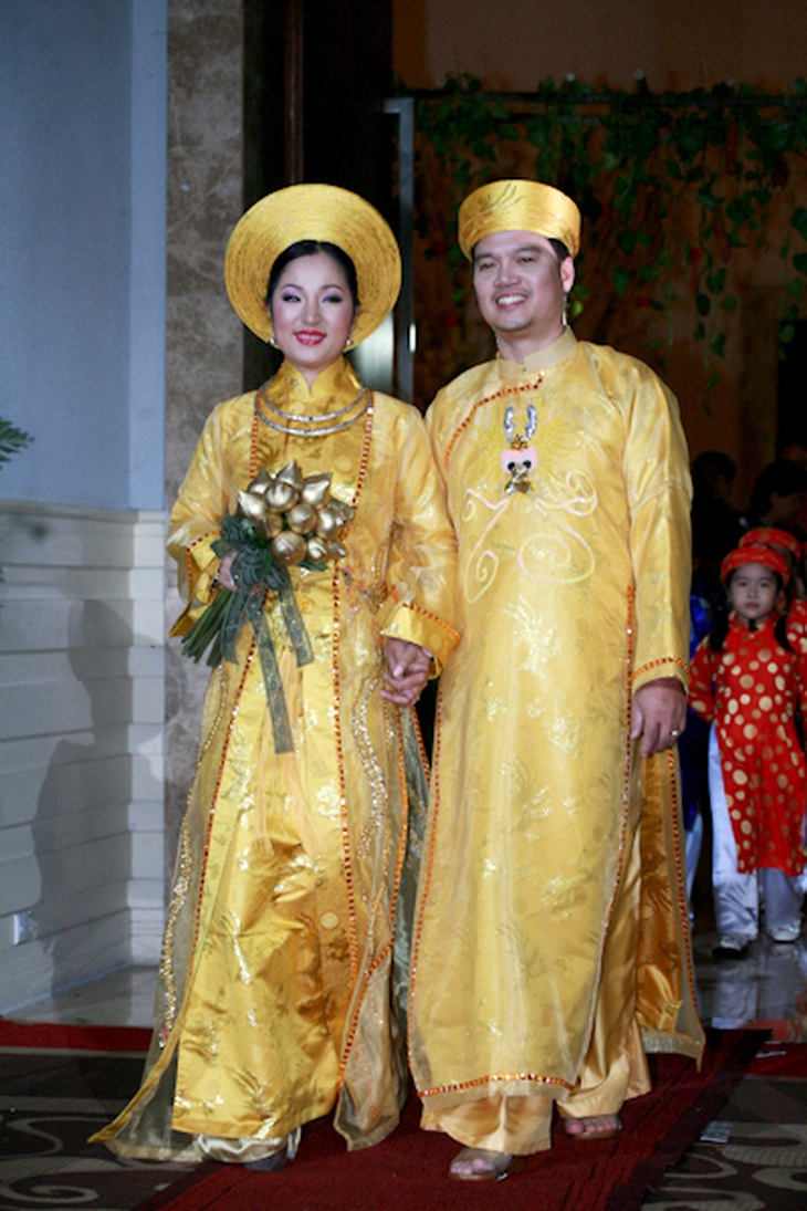 thuy-nga-va-chong-2285-1421136311.jpg