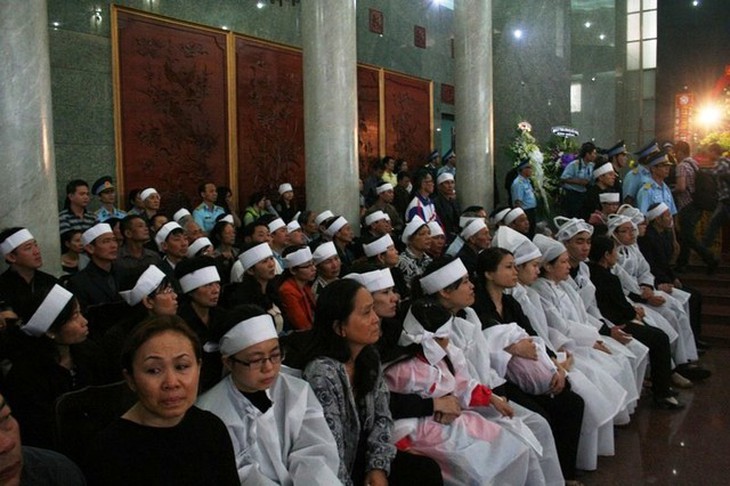 Trong sự mất mát, thân nhân của 4 quân nhân không may hy sinh khi làm nhiệm vụ cũng thấy ấm áp bởi sự cống hiến, hy sinh vì Tổ quốc.