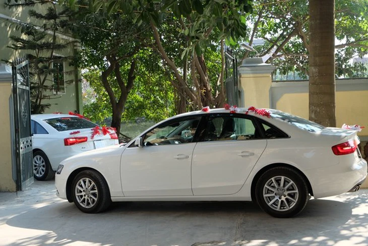 Công Vinh nắm chặt tay Thủy Tiên trong đám cưới đầu tiên của năm 2015 13