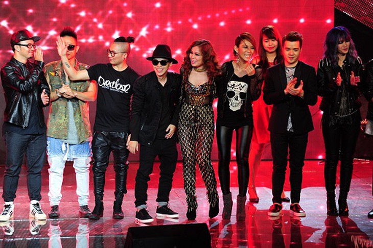 Hát rock đầy ma mị, Giang Hồng Ngọc lần thứ 3 dẫn đầu The Remix