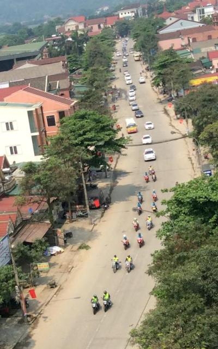 Đoàn xe rước dâu xe hạng sang 