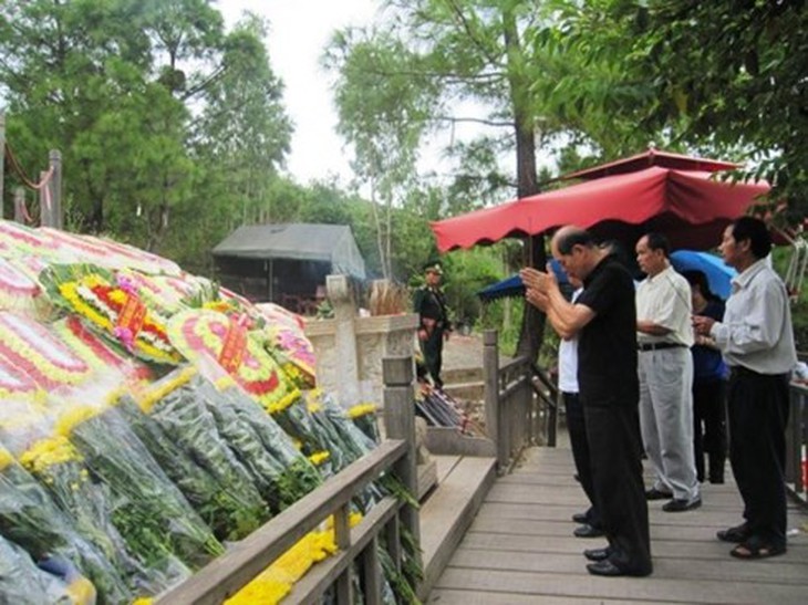 hang nghin nguoi vieng mo dai tuong vo nguyen giap dip quoc khanh hinh 1