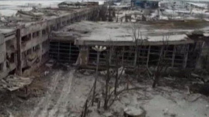 Hình ảnh sân bay Donetsk tan hoang sau giao tranh (Ảnh: