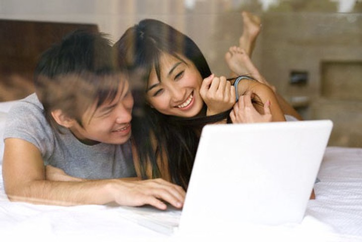 10 tuyệt chiêu hâm nóng tình cảm vợ chồng cực đơn giản