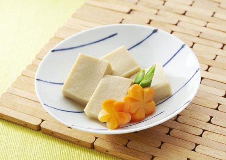 khoai tây, đậu phụ, thịt nướng