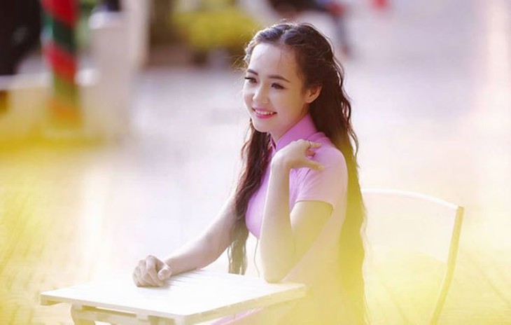 Chân dung bà chủ trang trại heo 9x xinh đẹp thu nhập khủng