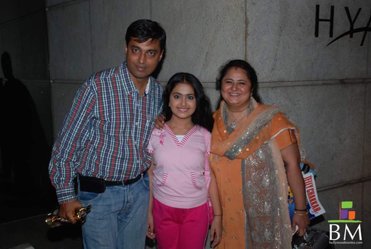 Avika-Gor-a1-2000-1435030464.jpg
