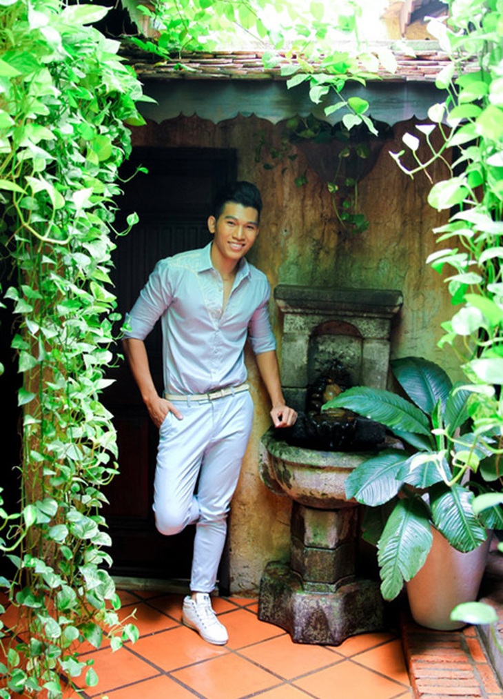 khoe khang, mượn nhà, mượn xe