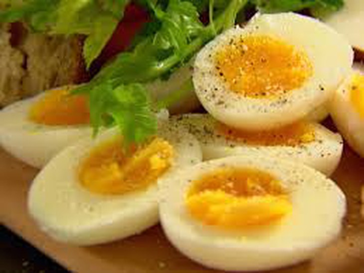 lót dạ với trứng