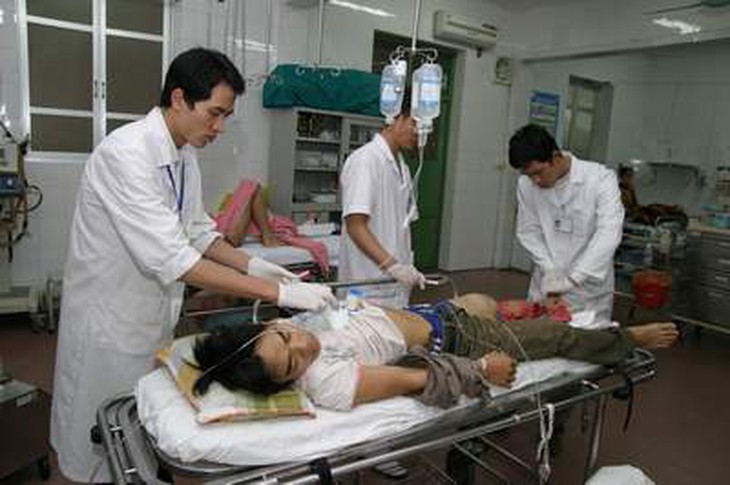 Một ca cấp cứu tai nạn giao thông tại BV Việt Đức