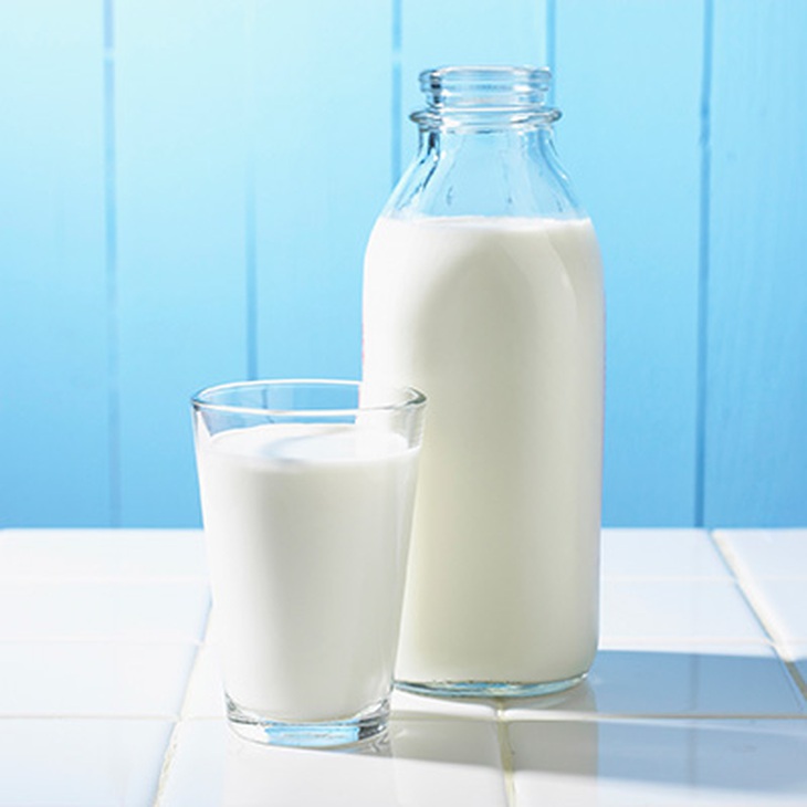 Bệnh nhân viêm khớp vẩy nến thường dị ứng với Casein, một loại protein trong sữa động vật khiến dạ dày họ trở nên khó chịu