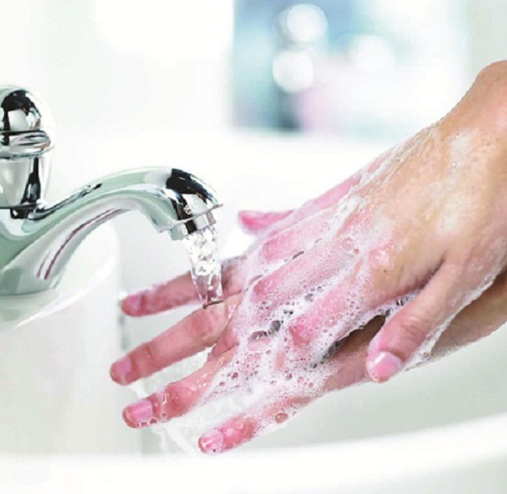 Rửa tay là một trong những cách để đảm bảo vệ sinh, phòng chống dịch bệnh