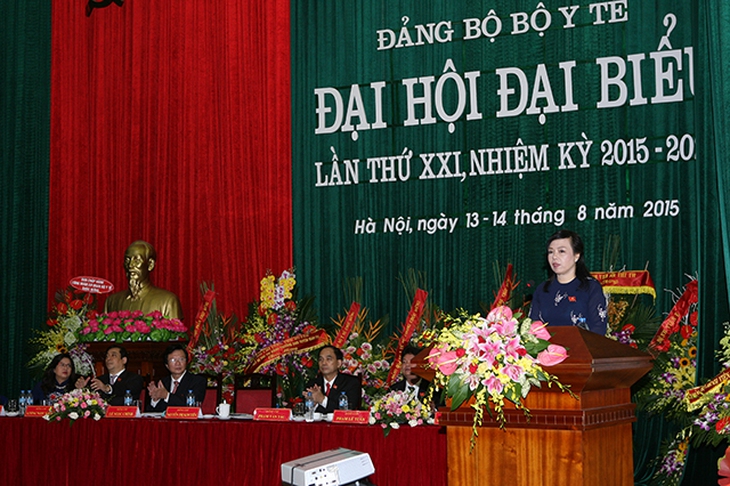 Bộ trưởng Bộ Y tế Nguyễn Thị Kim Tiến- Bộ trưởng Bộ Y tế, Bí thư Ban cán sự Đảng. Bí thư Đảng uỷ Bộ Y tế phát biểu tại Đại hội
Ảnh Trần Minh