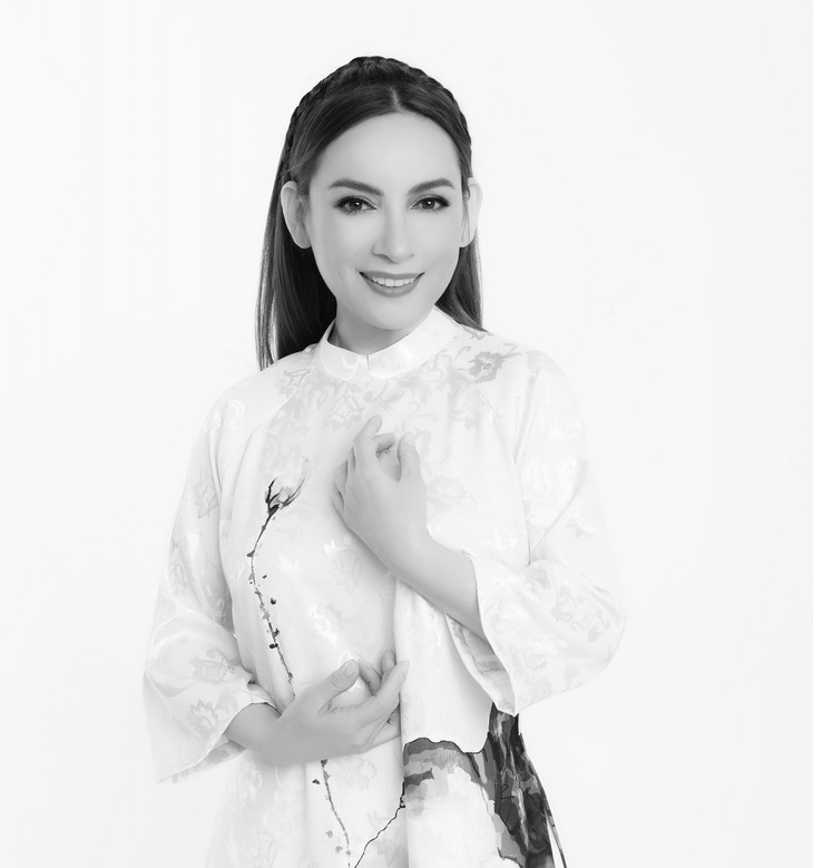 Ca sĩ Phi Nhung trước khi mất: Phút cuối vẫn hát cho khán giả, nói thèm ăn một món dân dã - Ảnh 2.