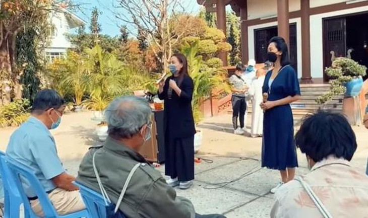 Phi Nhung dễ làm người khác thương, cũng dễ làm người khác buồn - Ảnh 4.