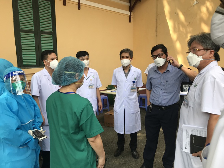 Xét nghiệm nhanh nhất để khẩn trương phân vùng xanh- đỏ, phục vụ chống dịch COVID-19 tại BV Việt Đức - Ảnh 5. Xét nghiệm nhanh nhất để khẩn trương phân vùng xanh- đỏ, phục vụ chống dịch COVID-19 tại BV Việt Đức - Ảnh 5.