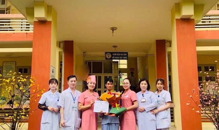 Anh T. trong ngày vui được ra viện Anh T. trong ngày vui được ra viện