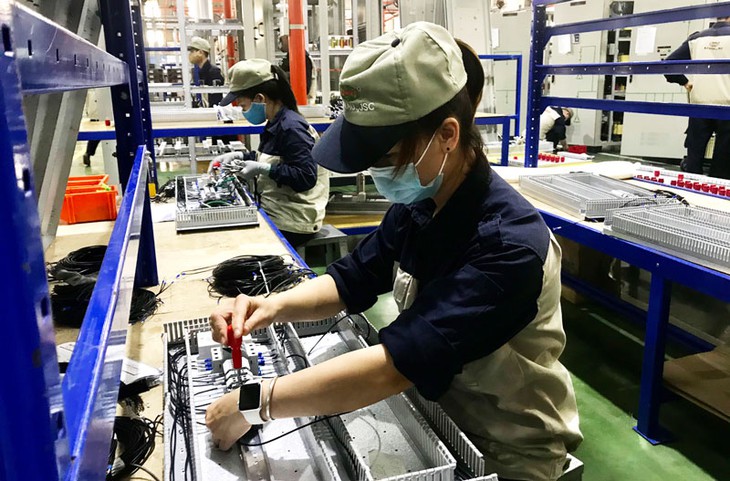 Hà Nội nới lỏng giãn cách, hỗ trợ doanh nghiệp khôi phục và phát triển trong trạng thái “bình thường mới” - Ảnh 1. Hà Nội nới lỏng giãn cách, hỗ trợ doanh nghiệp khôi phục và phát triển trong trạng thái “bình thường mới” - Ảnh 1.