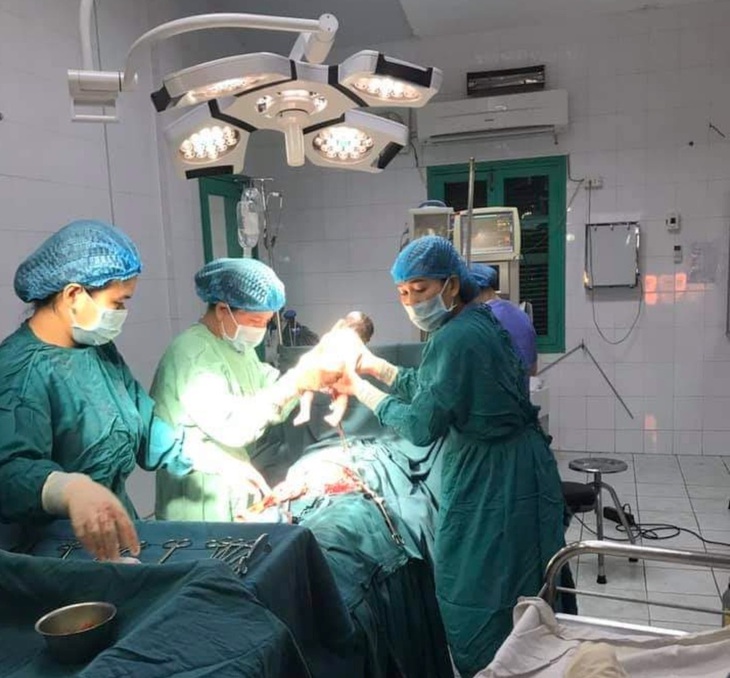Thực hư "bé gái 11 tuổi sinh con" ở Quảng Trị - Ảnh 2.