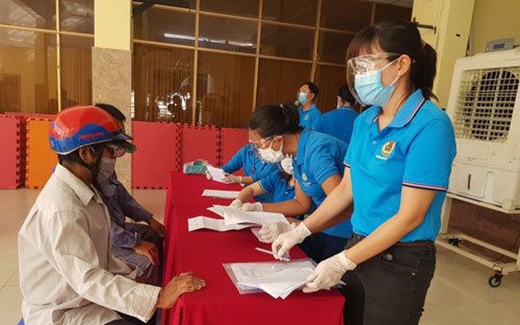 Dịch COVID-19: Xác định rõ đối tượng hưởng hỗ trợ từ Quỹ Bảo hiểm thất nghiệp