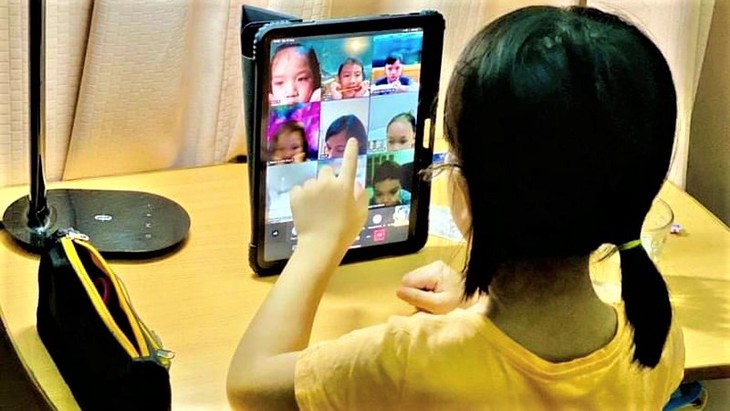 Giảng viên khoa Điện giúp phụ huynh giữ an toàn cho trẻ khi học online, tránh bị điện giật - Ảnh 2. Giảng viên khoa Điện giúp phụ huynh giữ an toàn cho trẻ khi học online, tránh bị điện giật - Ảnh 2.