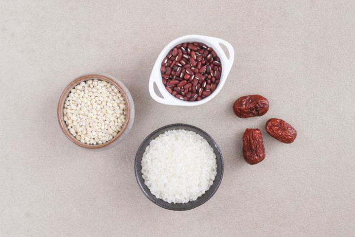 3 món cháo bổ dưỡng cho bé từ hạt ý dĩ - Ảnh 4. 3 món cháo bổ dưỡng cho bé từ hạt ý dĩ - Ảnh 4.