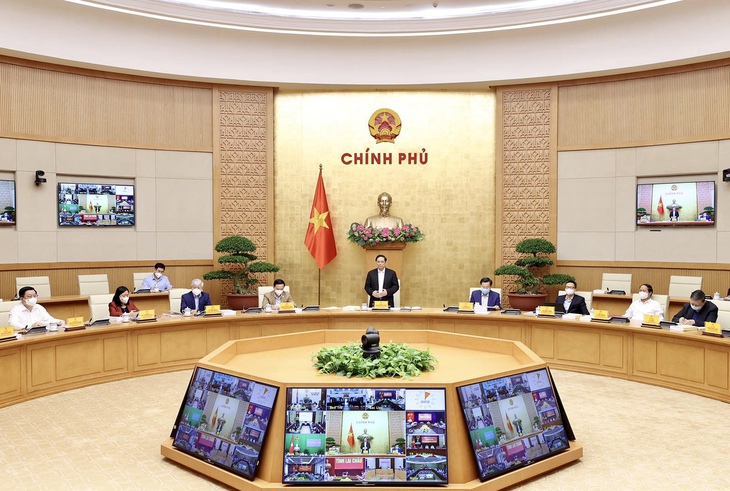 Thủ tướng: "Chúng ta tự tin thực hiện thích ứng an toàn, linh hoạt, kiểm soát có hiệu quả dịch bệnh" - Ảnh 2.