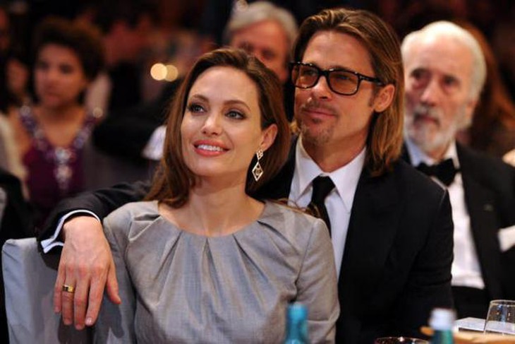 photo-1634618400535
