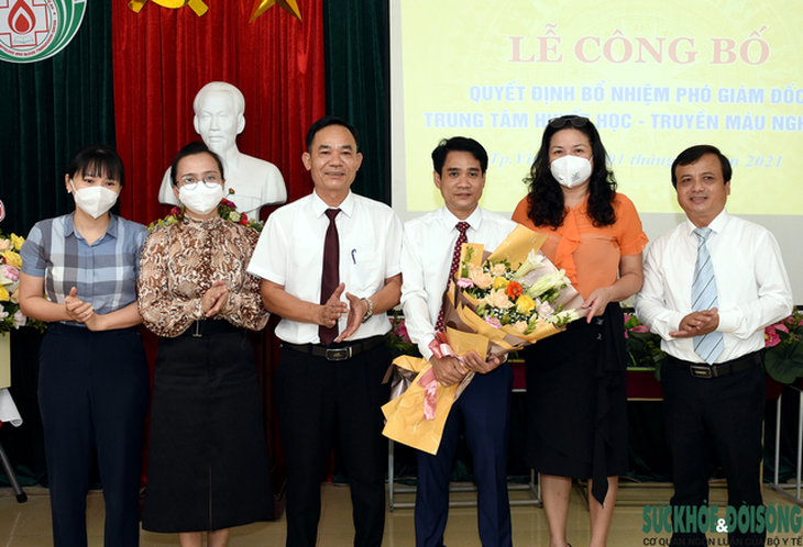 Nghệ An: Công bố quyết định bổ nhiệm Phó Giám đốc Trung tâm Huyết học - Truyền máu - Ảnh 7. Nghệ An: Công bố quyết định bổ nhiệm Phó Giám đốc Trung tâm Huyết học - Truyền máu - Ảnh 7.