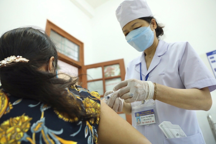 Bộ Y tế hướng dẫn cách xác thực thông tin tiêm chủng vaccine phòng COVID-19 của người dân - Ảnh 1. Bộ Y tế hướng dẫn cách xác thực thông tin tiêm chủng vaccine phòng COVID-19 của người dân - Ảnh 1.