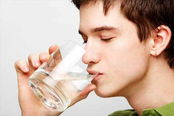 Thực phẩm nào nên ăn và nên kiêng khi bị đau đầu? - Ảnh 2.