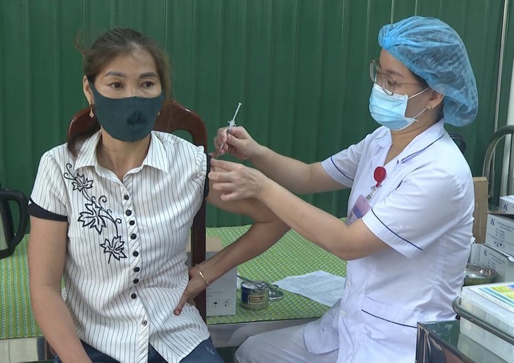 Phú Thọ triển khai xét nghiệm cộng đồng, Thanh Hóa thêm các ca mắc là công nhân trong khu công nghiệp - Ảnh 4.