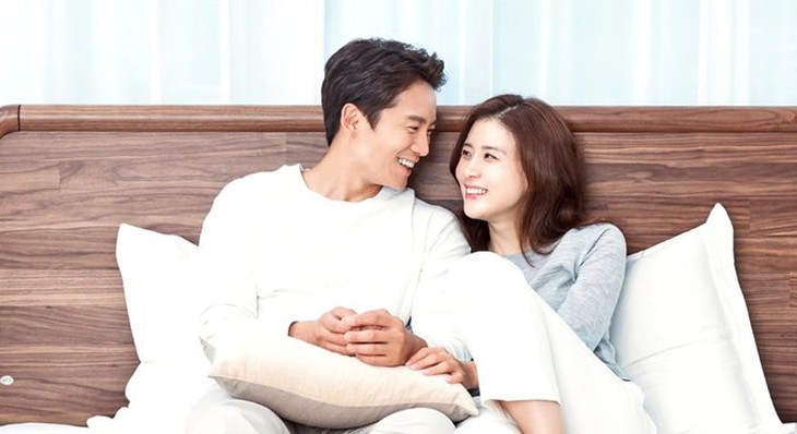 Bạn đã mặc những bộ đồ ngủ thoải mái nhưng không sexy trước khi đi ngủ chưa?
