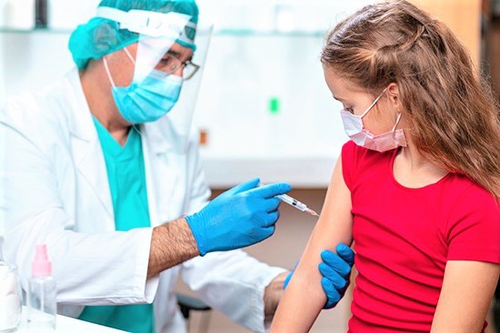 TP.HCM dự kiến thí điểm tiêm vaccine COVID-19 cho trẻ - Ảnh 2.