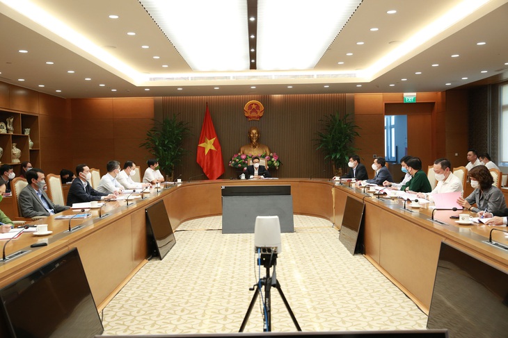 Sớm hoàn thiện dự thảo Chiến lược tổng thể ứng phó hiệu quả đại dịch COVID-19 trong tình hình mới - Ảnh 3. Sớm hoàn thiện dự thảo Chiến lược tổng thể ứng phó hiệu quả đại dịch COVID-19 trong tình hình mới - Ảnh 3.