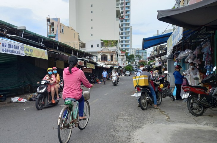 Khánh Hòa: Xây dựng địa bàn an toàn trong phòng, chống COVID-19 - Ảnh 4.
