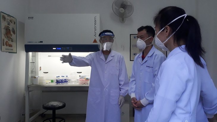 Hoàn thành nhiệm vụ hỗ trợ Lào chống dịch, đoàn công tác của tỉnh Quảng Bình về nước - Ảnh 2.