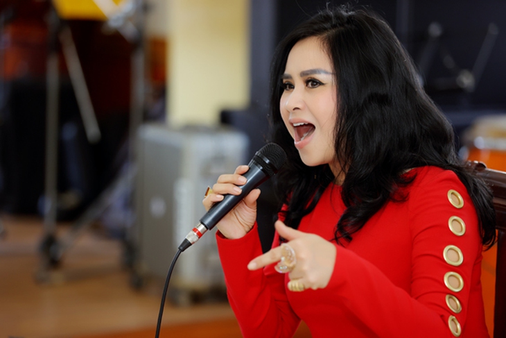 Con rể ca sĩ Thanh Lam cùng hòa giọng với mẹ vợ trong "Con đường âm nhạc" - Ảnh 4. Con rể ca sĩ Thanh Lam cùng hòa giọng với mẹ vợ trong "Con đường âm nhạc" - Ảnh 4.