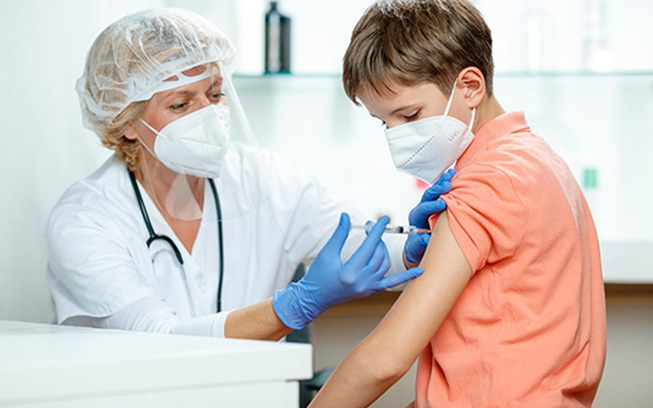 Những phản ứng có thể gặp sau tiêm vaccine COVID-19 ở trẻ cần lưu ý
