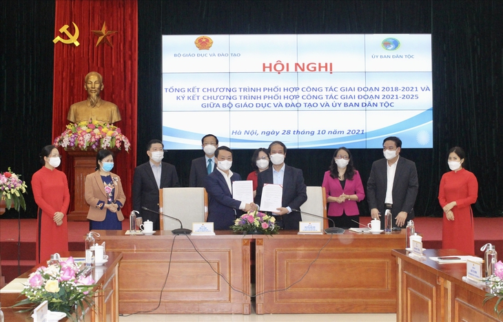 Tăng cường giải pháp phát triển giáo dục đào tạo vùng dân tộc thiểu số và miền núi - Ảnh 1.