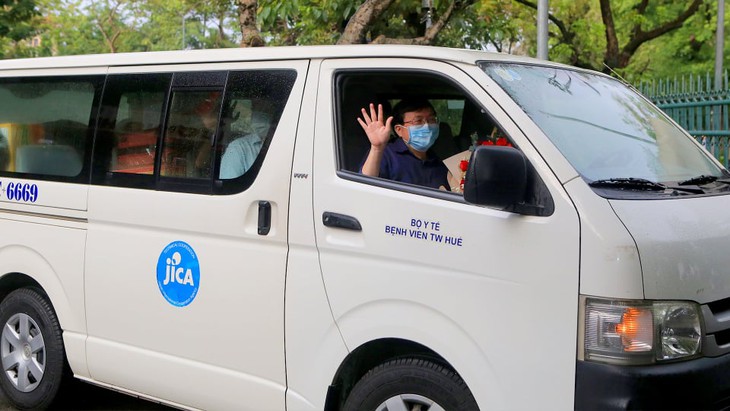 40 thầy thuốc BV Trung ương Huế tiếp tục chi viện TP. Hồ Chí Minh chống dịch - Ảnh 4.