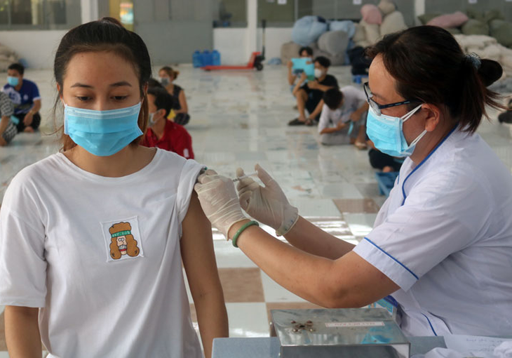 Chiến dịch tiêm chủng vaccine phòng COVID-19 cho trẻ từ 12-17 tuổi chính thức triển khai từ đầu tháng 11/2021 trên toàn quốc