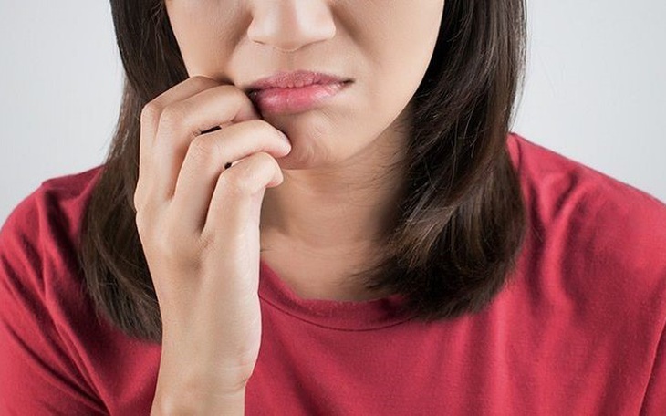 Nóng rát miệng bệnh gì? Nguyên nhân do đâu?