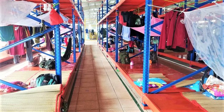 Doanh nghiệp đảm bảo an toàn cho người lao động để khôi phục sản xuất - Ảnh 4. Doanh nghiệp đảm bảo an toàn cho người lao động để khôi phục sản xuất - Ảnh 4.