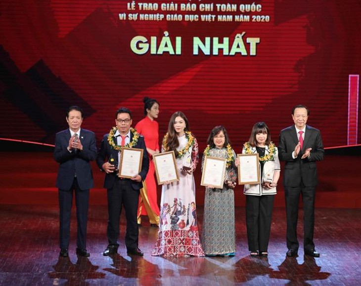 Thể lệ Giải báo chí toàn quốc "Vì sự nghiệp Giáo dục Việt Nam" năm 2021 - Ảnh 1. Thể lệ Giải báo chí toàn quốc "Vì sự nghiệp Giáo dục Việt Nam" năm 2021 - Ảnh 1.