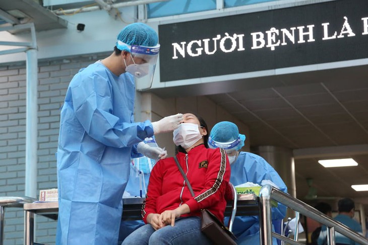 BVĐK tỉnh Phú Thọ chăm sóc sức khỏe tại nhà cho người dân - Ảnh 3.