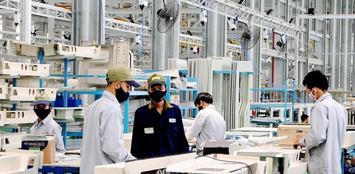 Đã có hướng dẫn 4 nhóm giải pháp miễn, giảm thuế hỗ trợ doanh nghiệp, người dân - Ảnh 3. Đã có hướng dẫn 4 nhóm giải pháp miễn, giảm thuế hỗ trợ doanh nghiệp, người dân - Ảnh 3.