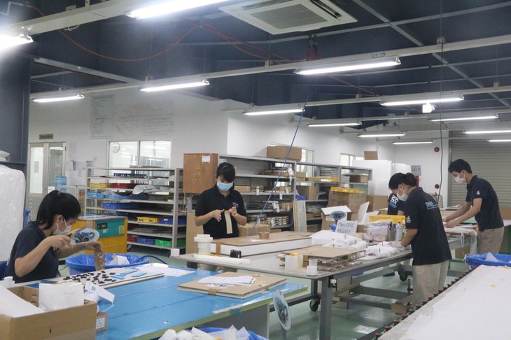 Quy định "lao động xanh" để tái sản xuất có làm khó doanh nghiệp sau dịch COVID-19? - Ảnh 1. Quy định "lao động xanh" để tái sản xuất có làm khó doanh nghiệp sau dịch COVID-19? - Ảnh 1.